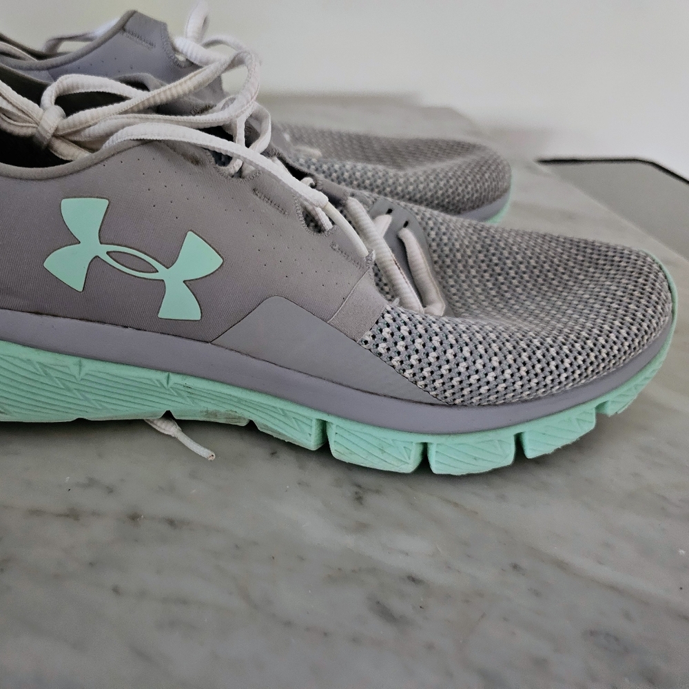 Under Armour Women's Sneakers size 9.5 gray green - Picture 3 of 9